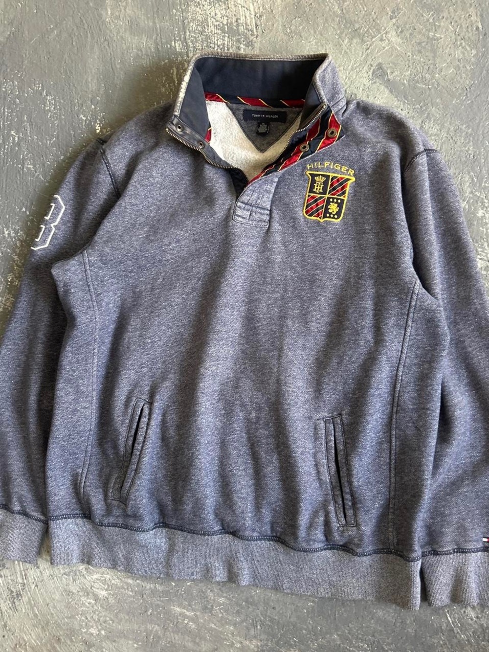 Tommy Hilfiger Gray Navy Quarter-Zip Sweatshirt with Crest